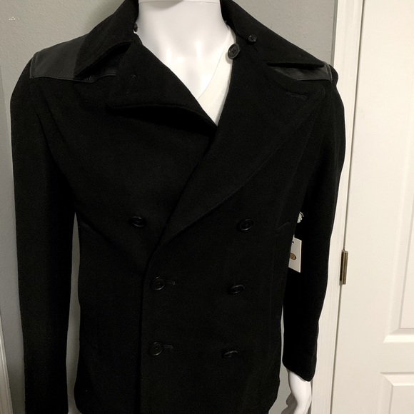Unique Men’s Fossil Small Black Peacoat - Picture 2 of 6